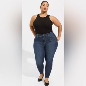 Torrid blue Sky High Skinny Premium Stretch High-Rise Jeans size 16R